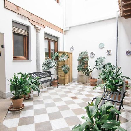 Appartamento Tuguest Plaza De Gracia Granada Esterno foto